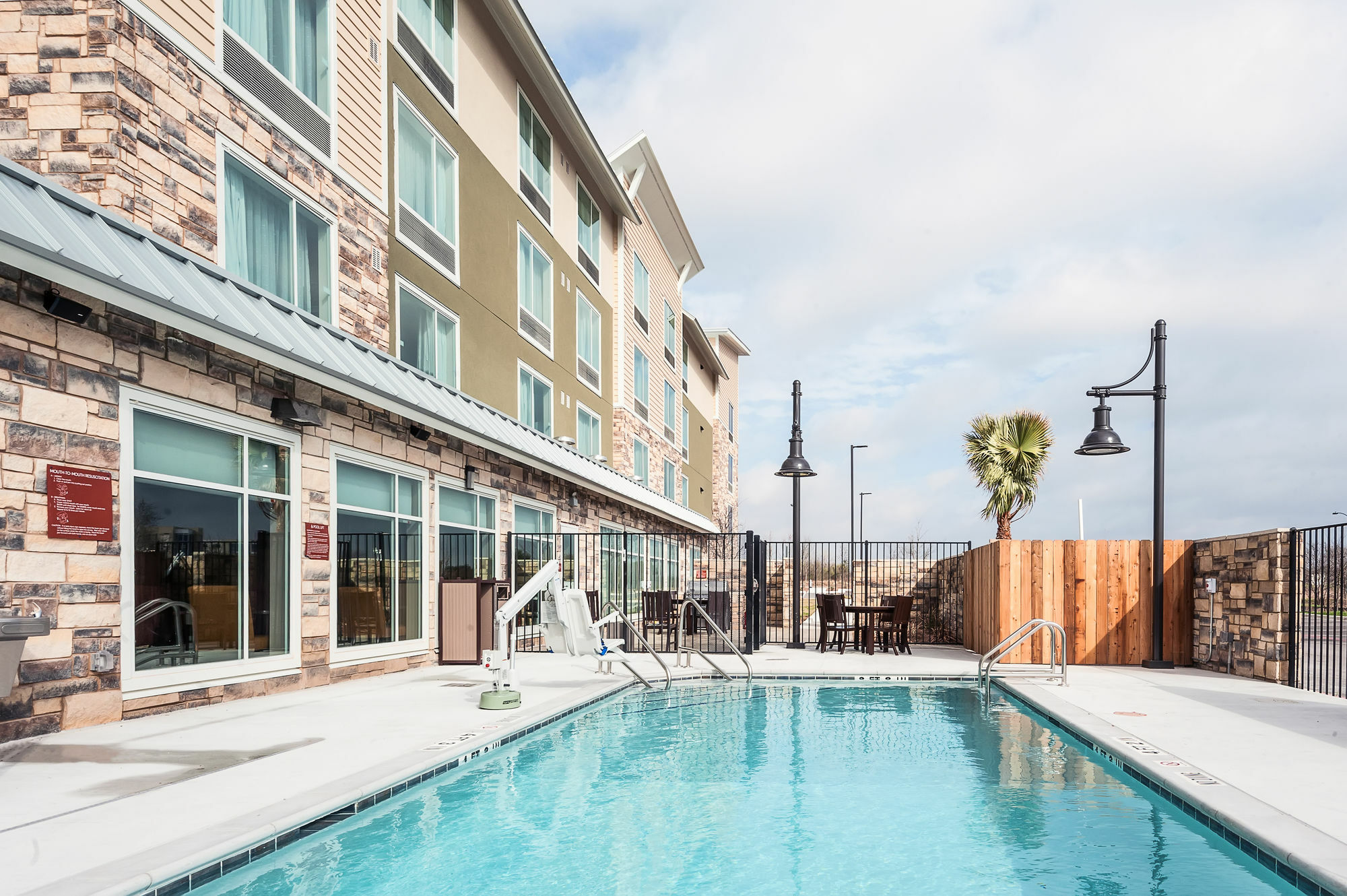 Towneplace Suites By Marriott Austin Parmer/Tech Ridge Exterior photo